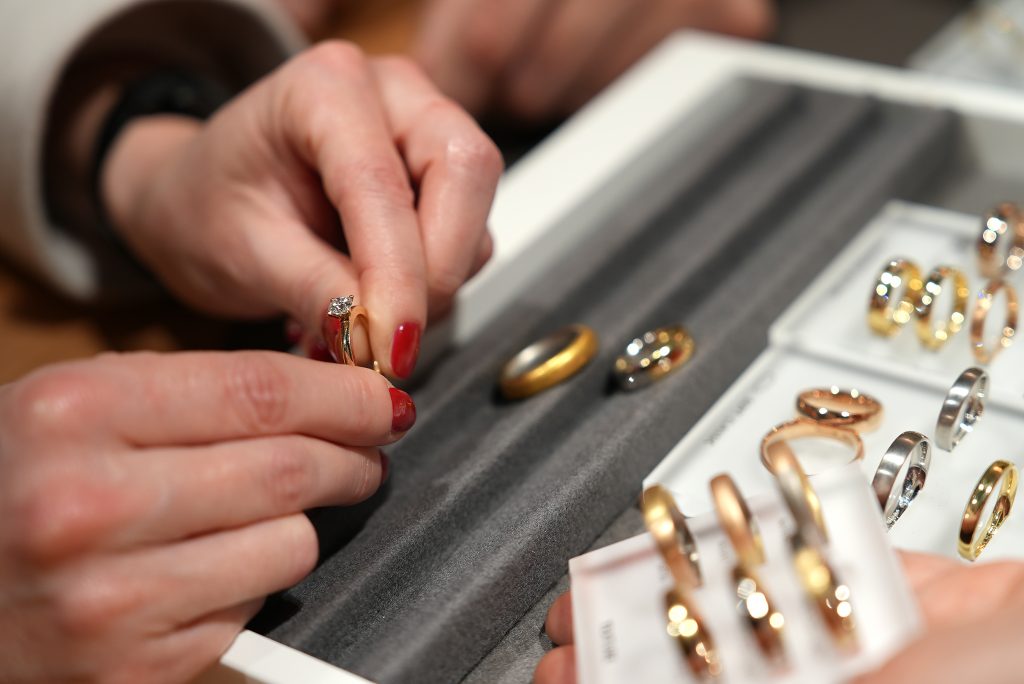 Trauringe Berlin von Niessing Jie Lu